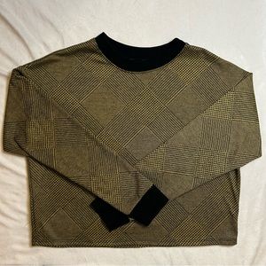 Forever 21 Black and Yellow Crop Top Sweater